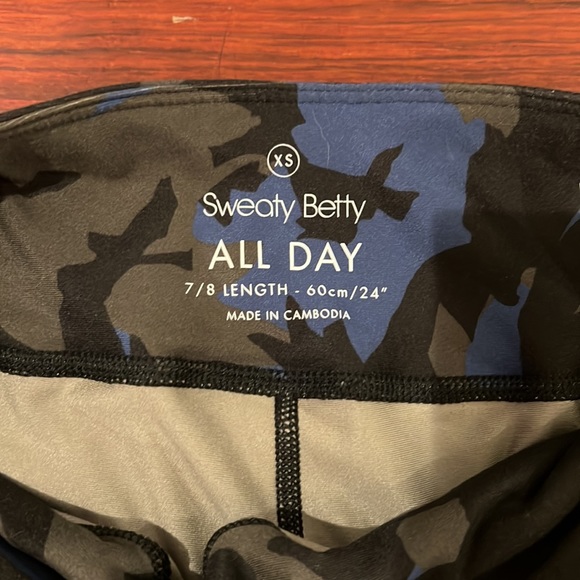 Sweaty Betty leggings - Picture 2 of 3